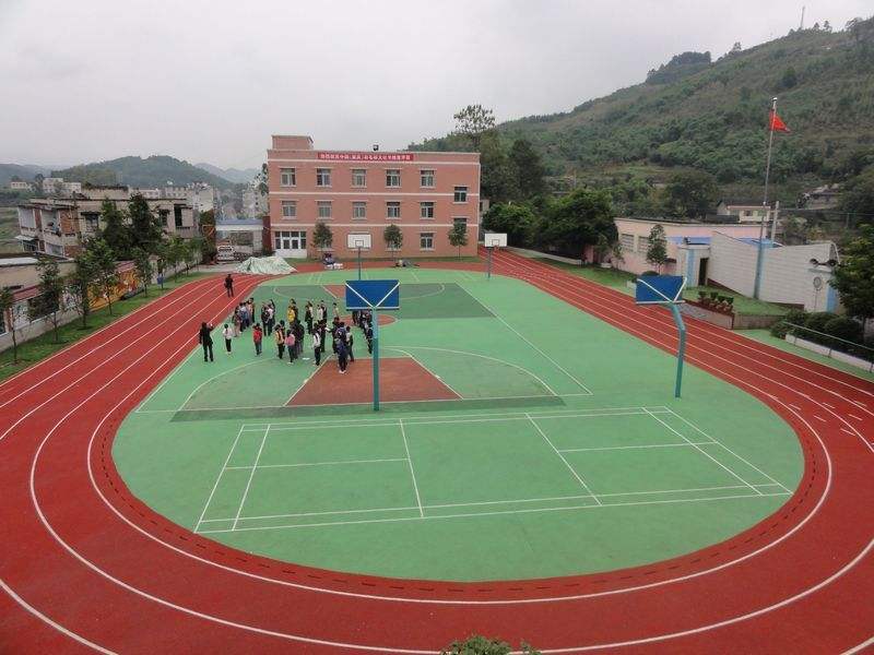 多地運(yùn)動(dòng)場(chǎng)都在使用玉峰環(huán)保塑膠跑道-【玉峰體育】