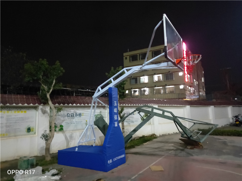 電動液壓和埋地式籃球架優(yōu)點